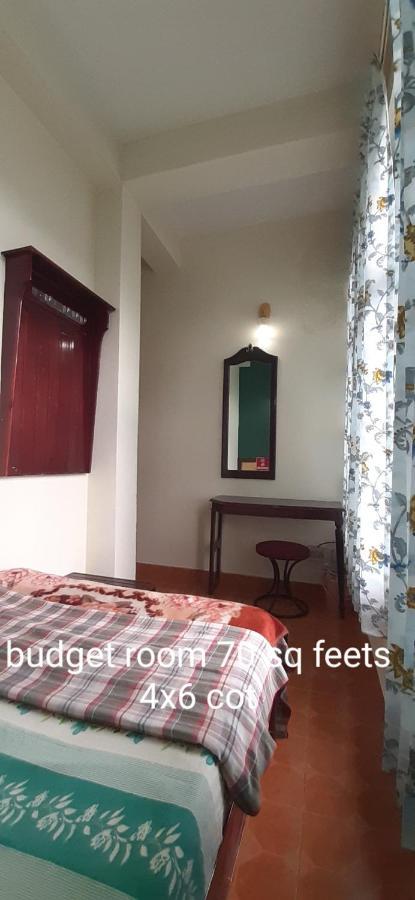 Greenview Holiday Inn Мунар Екстериор снимка