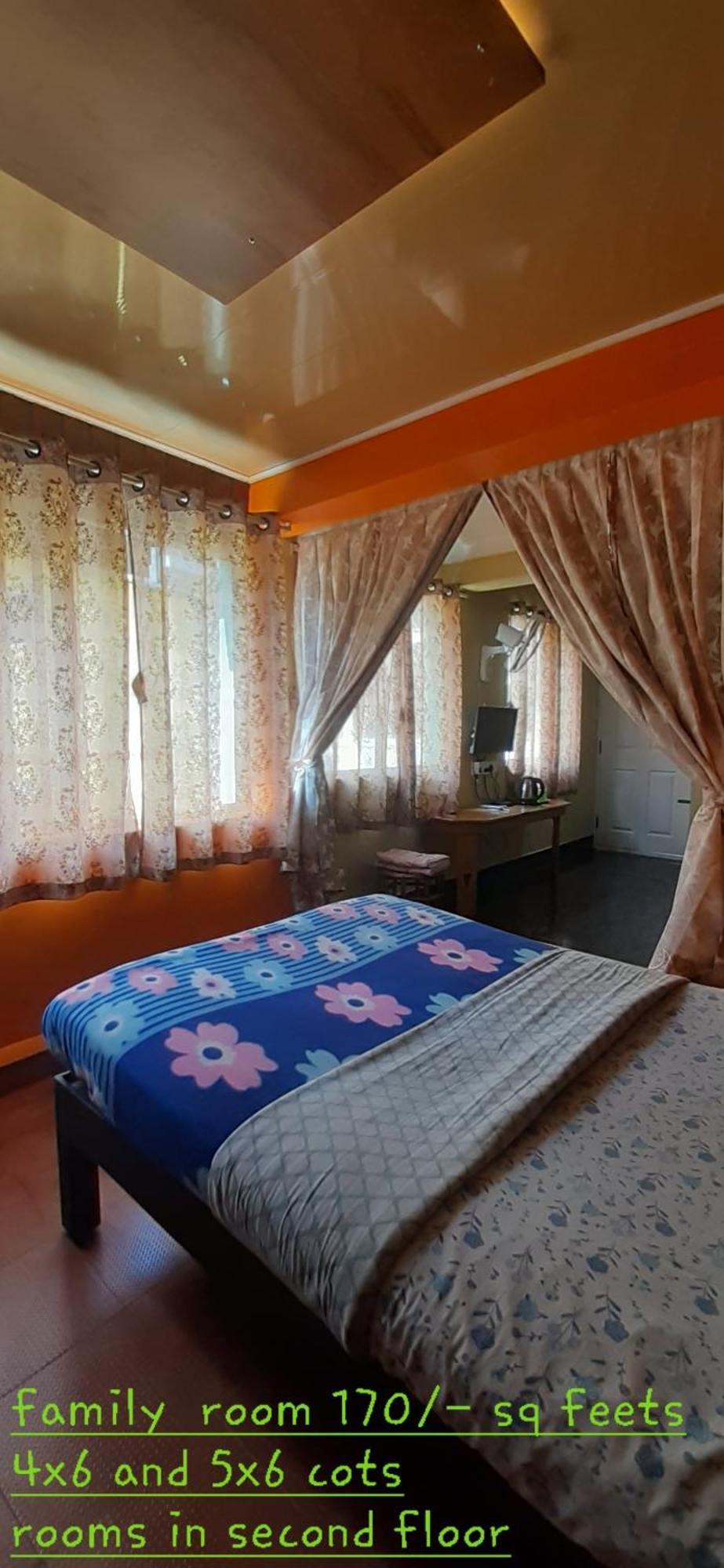 Greenview Holiday Inn Мунар Екстериор снимка