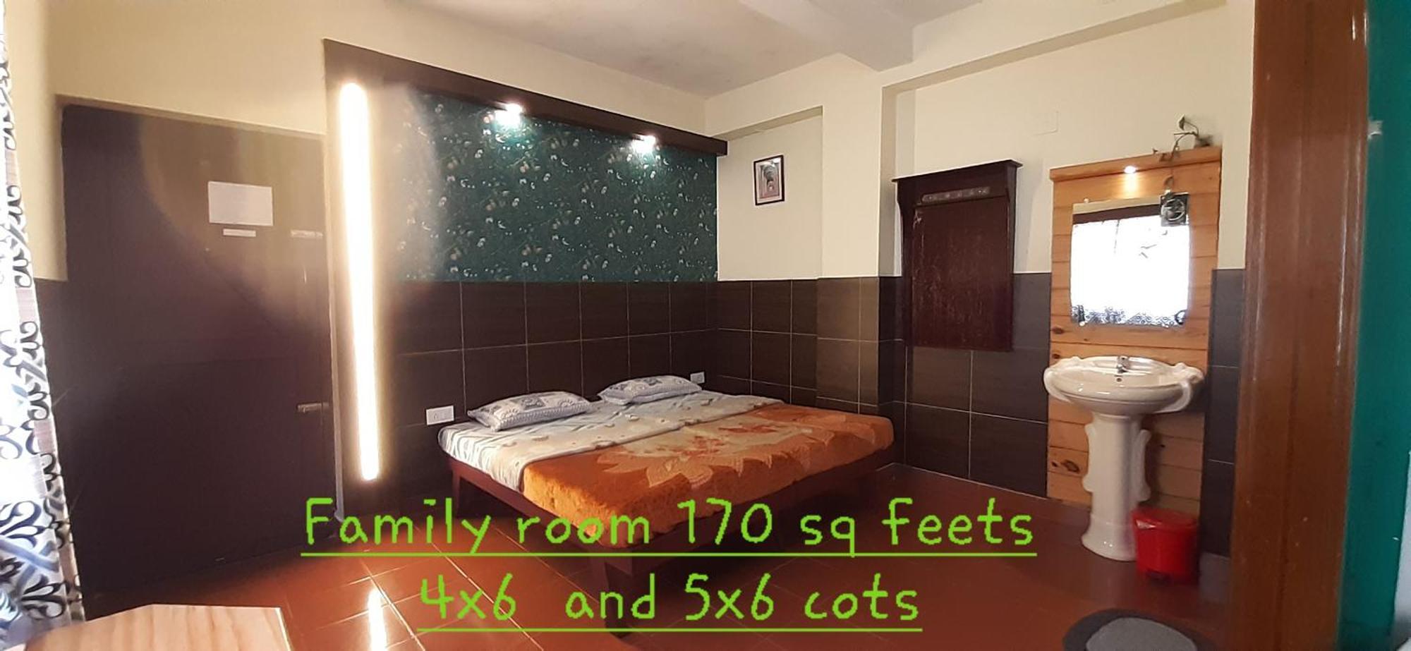 Greenview Holiday Inn Мунар Екстериор снимка